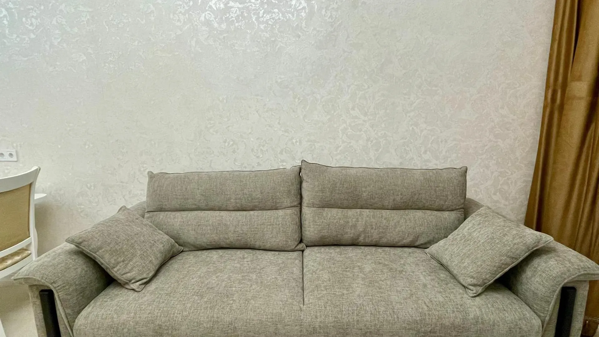 Alfarabi 27 Apartment Alma-Ata